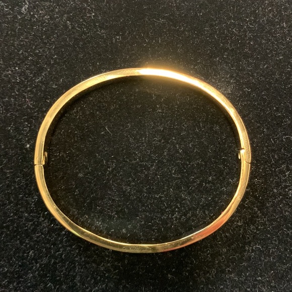 Love Bangle - Picture 2 of 4